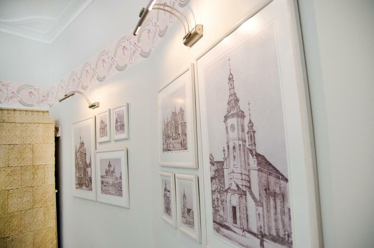 Deluxe Appartment In The City Center Lviv Ngoại thất bức ảnh